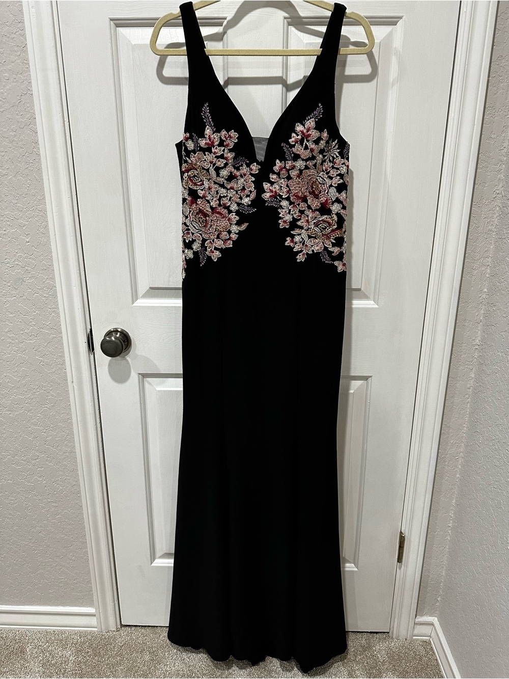 Black Floral Embroidered V-Neck Evening Dress